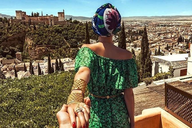 Granada: Alhambra Comlex + Nasrid Palaces + Alcazaba Guided Tour - Full three-hour tour or shorter exterior route?