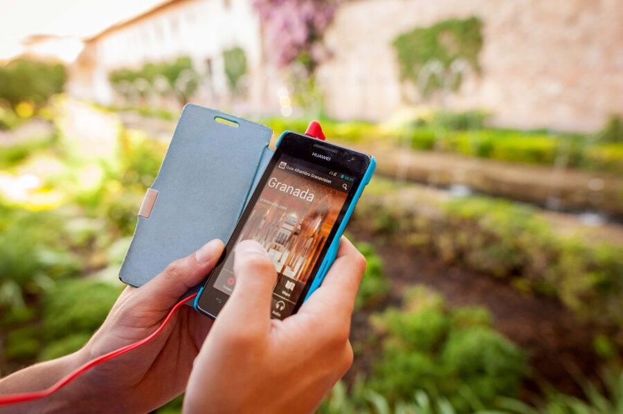 Granada: Alhambra Entry Ticket with Audio Guide - Picking up your ticket at Paseo de la Sabika 28