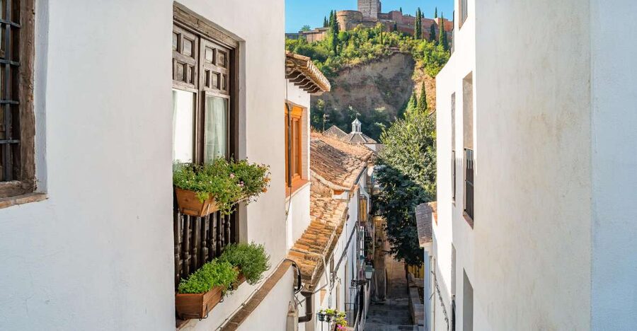 Granada: Alhambra Full Complex & Andalusi Monuments Tickets - Start with the Alhambra’s Royal Core