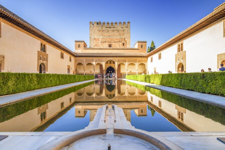 Granada: Alhambra Gardens, Generalife & Alcazaba Guided Tour - Key points to know before booking
