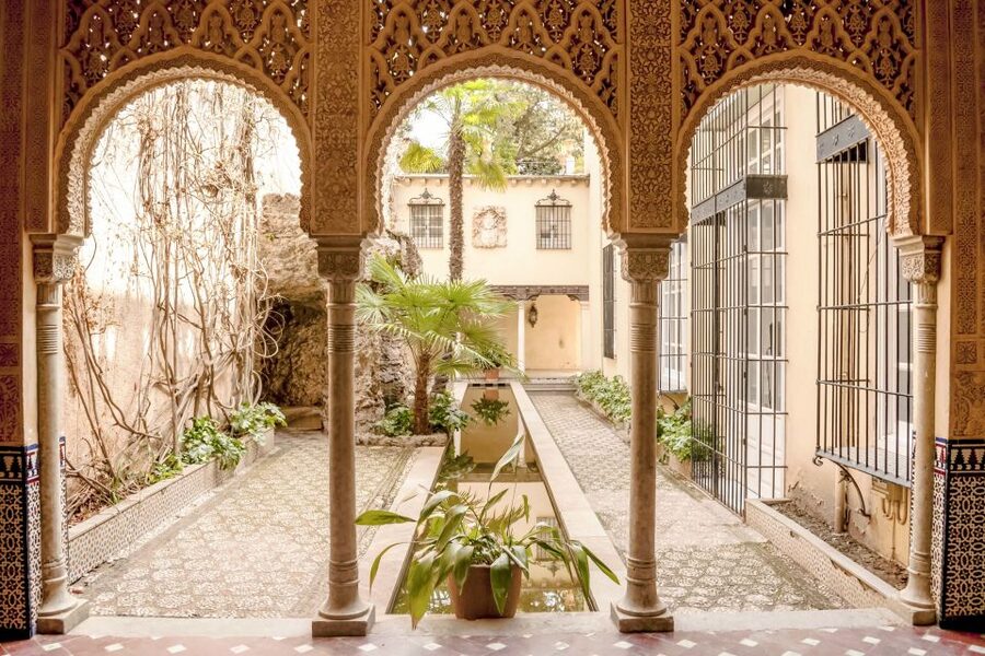 Granada: Alhambra & Gardens Tour w/Nasrid Palaces Option - Generalife Gardens and the summer palace