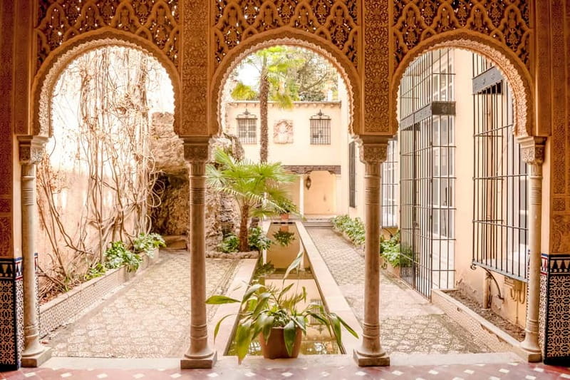 Granada: Alhambra & Gardens Tour w/Nasrid Palaces Option - The surroundings tour when interior tickets are unavailable