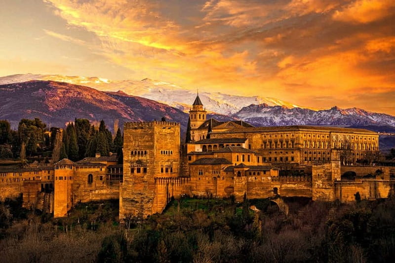 Granada: Alhambra, Generalife & Nasrid Palaces Guided Tour - El Partal and the quieter rhythm of the grounds