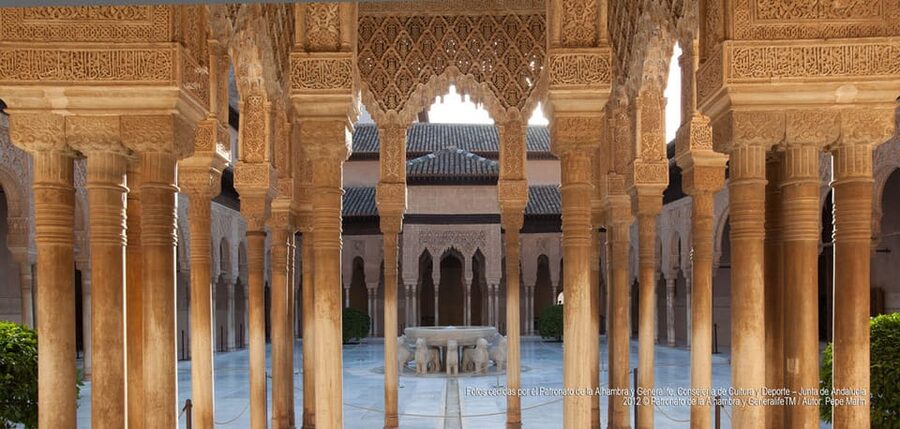 Granada: Alhambra Guided Tour and Flamenco Show - The four-hour gap between the two experiences