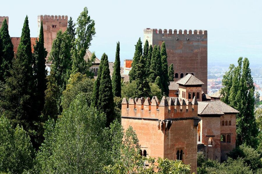 Granada: Alhambra Guided Tour w/ Nasrid Palaces & City Pass - Why the Alhambra visit is the heart of this package