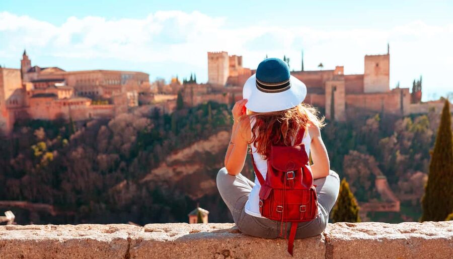 Granada: Alhambra Guided Tour with Nasrid Palaces & Gardens - Key points to know before you book