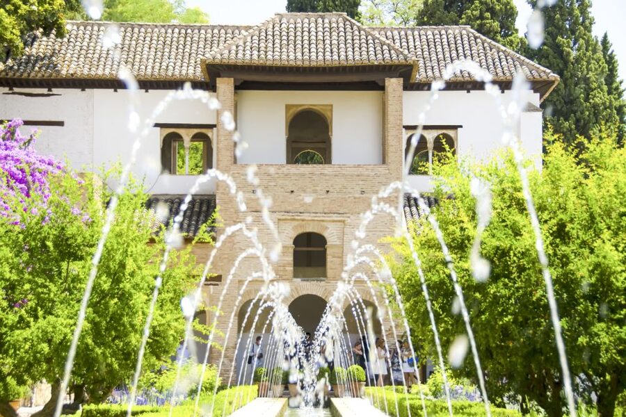 Granada: Alhambra, Nasrid, and Generalife Private Tour - The Alcazaba for Fortress Walls and City Views