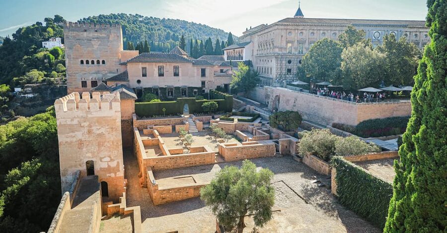 Granada: Alhambra & Nasrid Palaces Small Group Guided Tour - Price, ticket access, and when the tour earns its cost