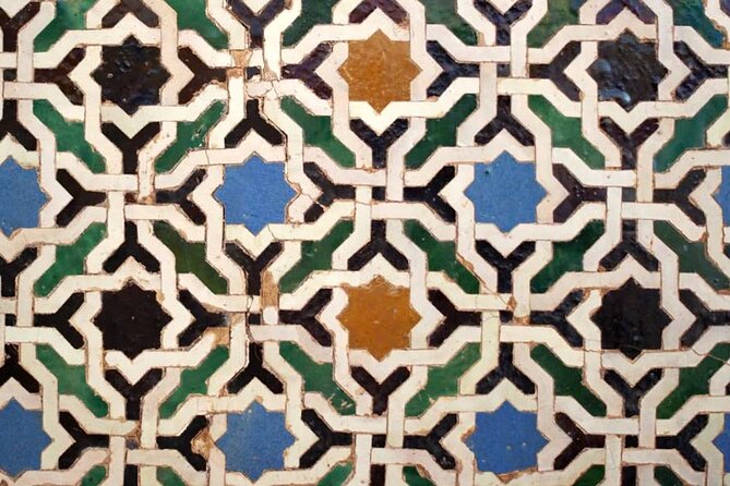 Granada Alhambra Private Tour from Motril Puerto - Entering the Alhambra with the right tickets