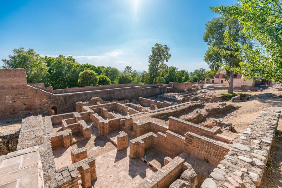 Granada: Alhambra Ticket and Guided Tour with Nasrid Palaces - Key points to know before you book