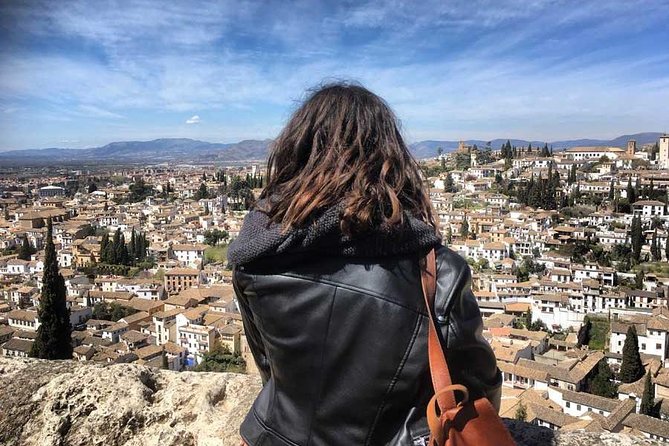 Granada and Albaicin: Wine and Tapas Tour - Practical advice for a smoother walk