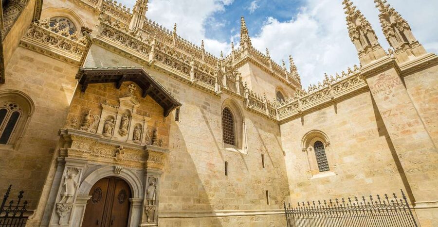Granada: Cathedral and Royal Chapel Guided Tour with Tickets - Why these two buildings matter in Granada