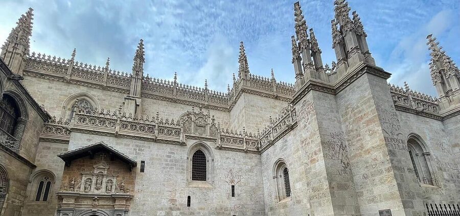 Granada: Cathedral and Royal Chapel Private tour with ticket - Beginning at Plaza Nueva