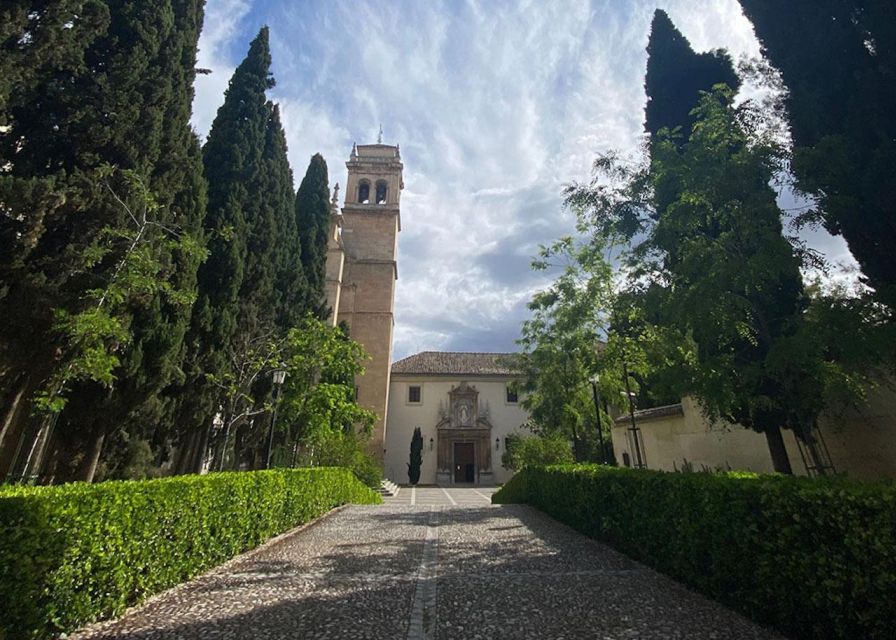 Granada: Cathedral, Royal Chapel & 5 Monuments Combo Ticket - Audio guides, queues, and what you do not get