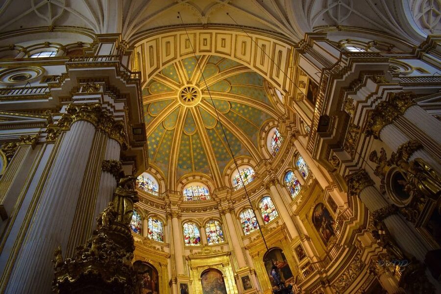 Granada: City Center, Cathedral, Capilla Tour - Starting at Plaza Nueva and the Real Chancillería