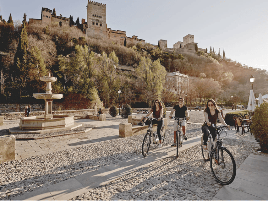 Granada: Electric Bike Tour of Albayzin and Sacromonte - Reaching Abadía del Sacromonte by bike
