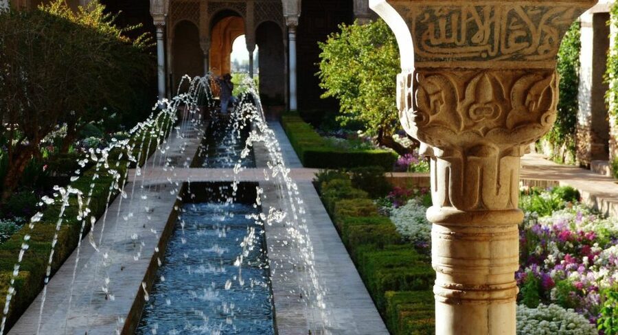 Granada: Fast-Track Alhambra & Nasrid Palaces Guided Tour - Timing, Clothing, And Passport Rules