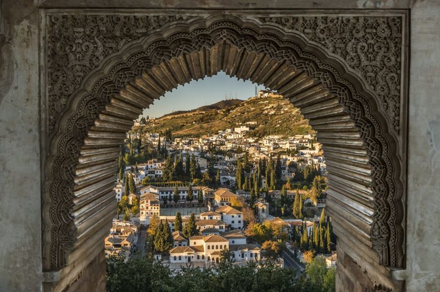 Granada Full Day: Alhambra General, Albayzin and Sacromonte - Albayzin turns Granada into a walking tour