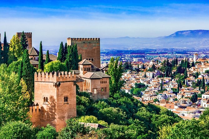Granada full day: La alhambra completa + el Albaicin y Sacromonte - The Nasrid Palaces are the main event