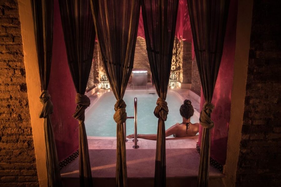 Granada: Hammam Experience with Massage at Baños de Elvira - Warm pool, cold bath, and aromatic steam