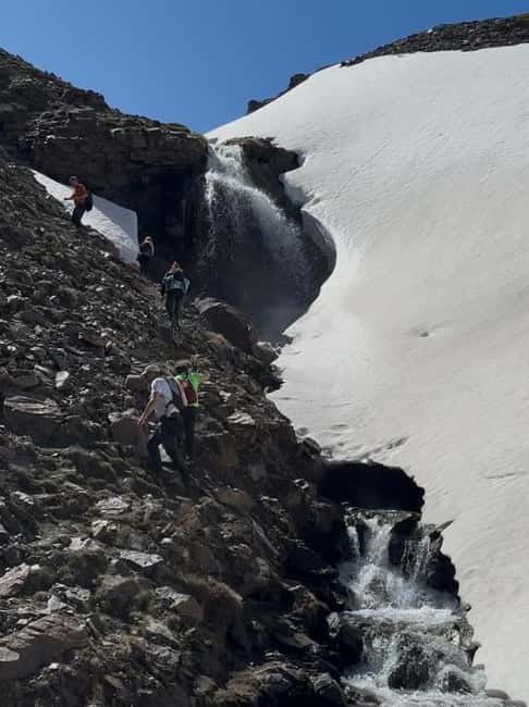 Granada: High Sierra Nevada Hiking Tour to 3000 Meters - The climb toward Tajos del Campanario
