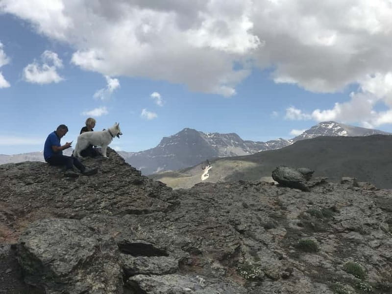Granada: High Sierra Nevada Hiking Tour to 3000 Meters - What to wear and pack for eight kilometres