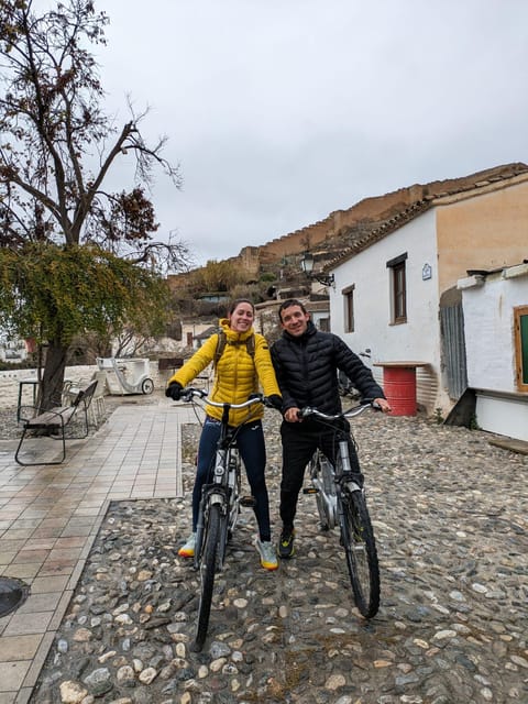 Granada Highlights by E-Bike: Albaicín & Sacromonte - Plaza de San Nicolás and the Alhambra view