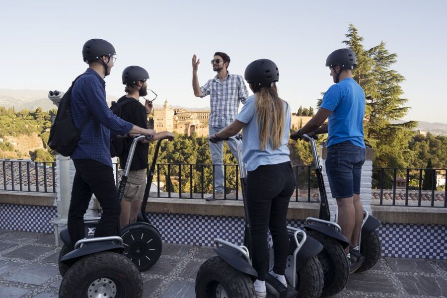 Granada: Historical City Center Guided Segway Tour - Plaza Nueva and Paseo de los Tristes