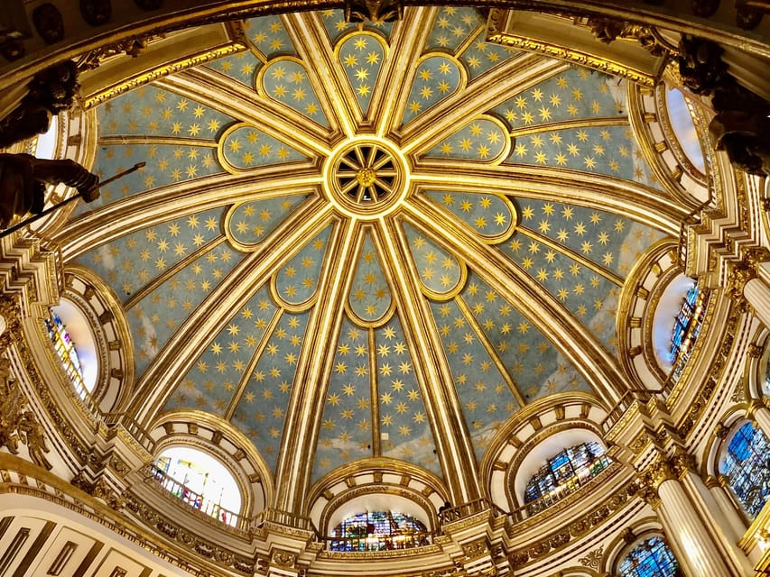 Granada: Private Cathedral and Royal Chapel Tour - Plaza de Isabel La Catolica and Columbus