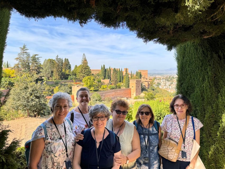 Granada: Private Full Alhambra Tour with Nasrid Palaces - Why a private guide helps at the Alhambra