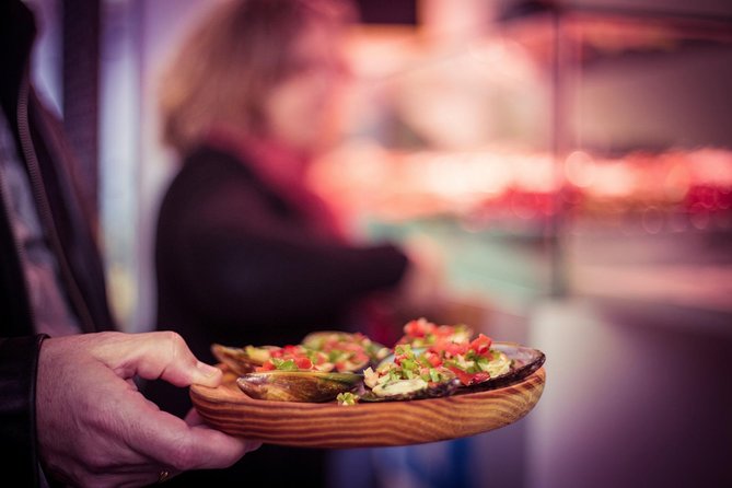Granada Private Tapas & Walking Tour - Why this private Granada food walk makes sense