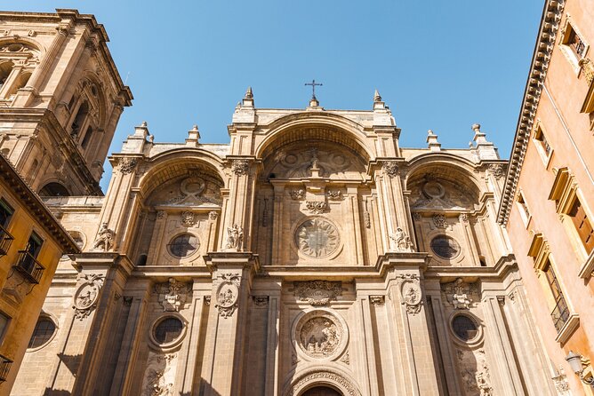 Granada Scavenger Hunt and Sights Self-Guided Tour - How the challenges work
