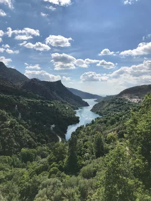 Granada: Sierra Nevada Safari Tour to 2500 m with a Drink - Genil River and the source of the high peaks
