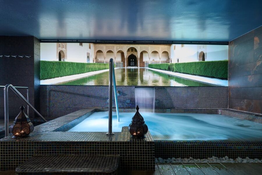 Granada: Thermal Spa Circuit with Optional Massage - The optional massage in 15 or 25 minutes