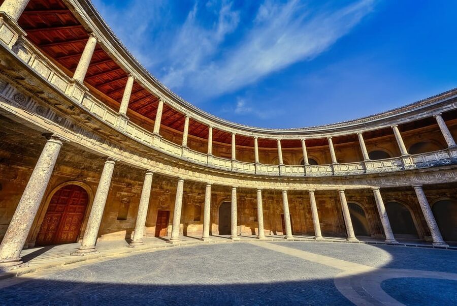 Granada: Tour of Alhambra, Generalife, and Nasrid Palaces - Charles V Palace: A Sharp Change in Style