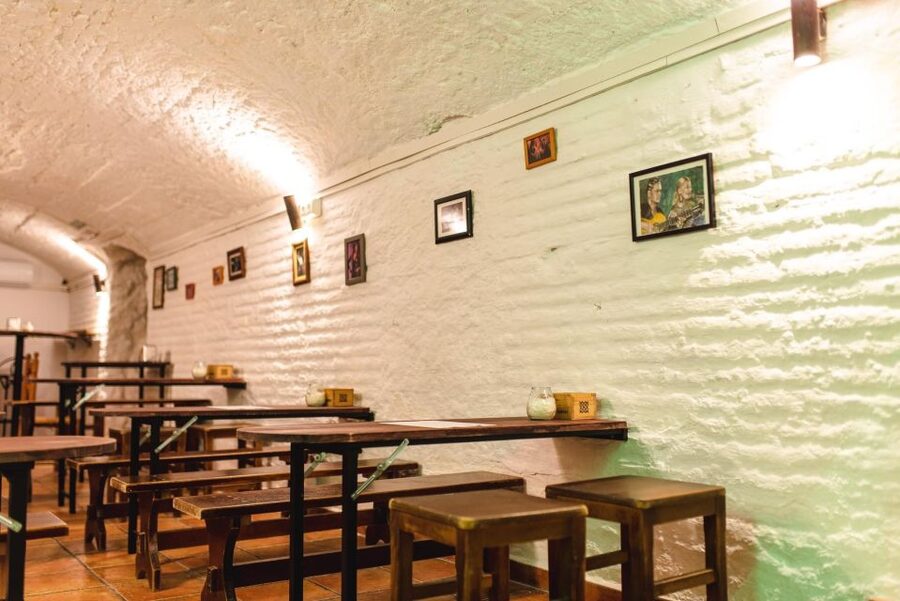 Granada: Traditional Flamenco Show in a Cave Entry Ticket - The drink, snacks, wine, and beer