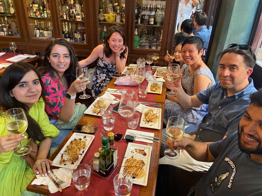 Granada: Walking Food Tour - Tapas with more than the usual bar routine