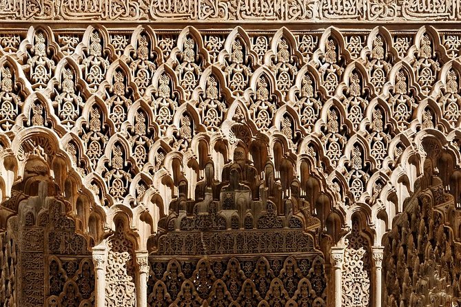 Group tour: the Alhambra of Granada - Three hours is a useful but fixed window