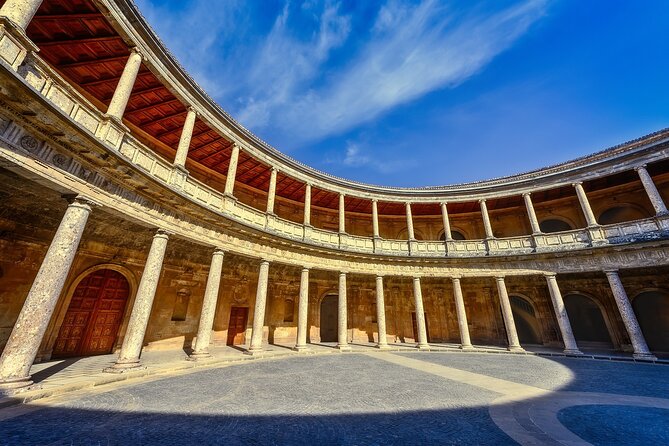 Guided tour of Alhambra and Generalife with Nasrid Palaces - Why a guide helps at the Alhambra
