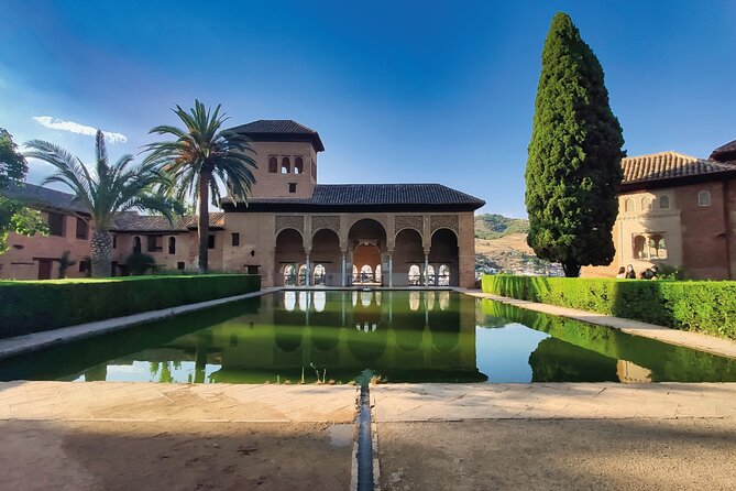 Guided visit to the Alhambra, Nasrid Palaces and Generalife - Why the Nasrid Palaces deserve the first hour