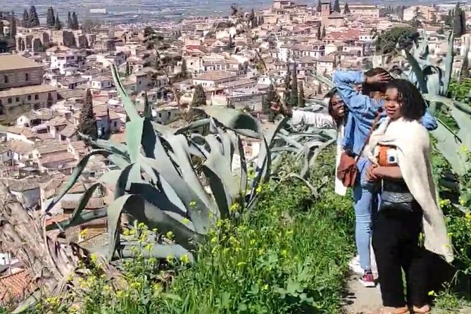 Gypsy life: Sacromonte and the caves private tour - Who will enjoy this walk most