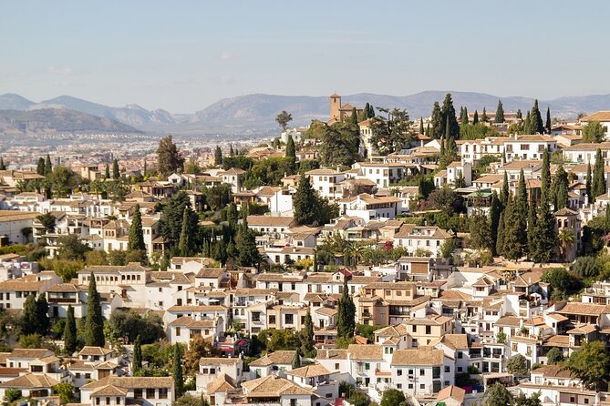 Jewish Tour in Granada - Plaza Larga and the close of the route
