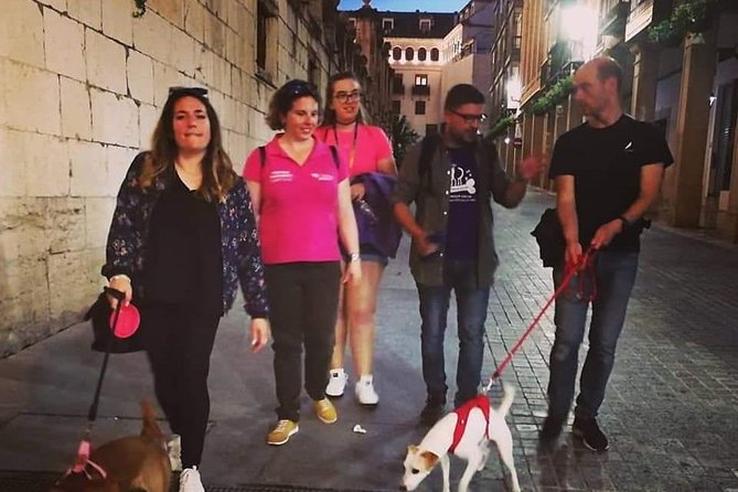 Legends and Mysteries Walk - Arco de San Lorenzo: a brief but atmospheric stop