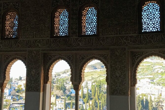 Legends of the Alhambra Tour with Tickets Included - Generalife ends with gardens and water