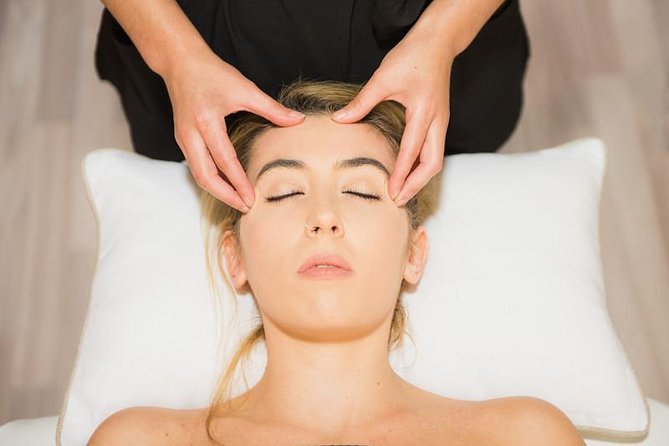 Massage Experience in Granada - Location, hours, and the booking catch