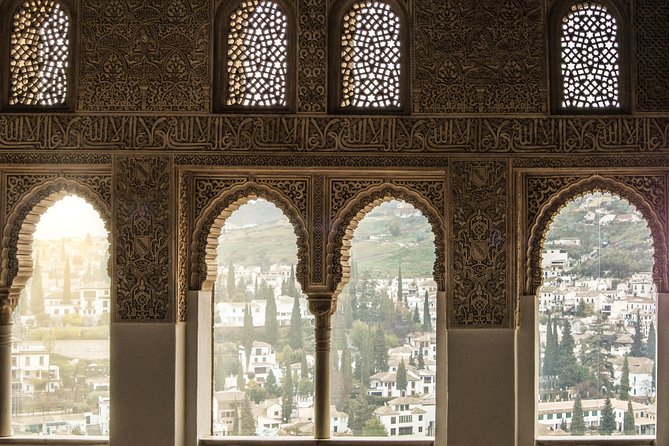 Private 3-hour Alhambra tour with tickets - Key points to know before booking