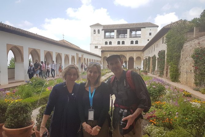 Private Alhambra Highlights Tour Including the Nasrid Palaces - The Carlos V Palace and a change in architectural style