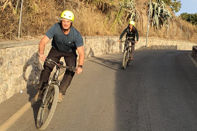 Private Ebike MTB Tour of the Silla del Moro in Granada - Timing, weather, and practical planning