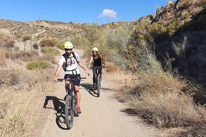 Private Ebike MTB Tour of the Silla del Moro in Granada - A short lesson before the first climb