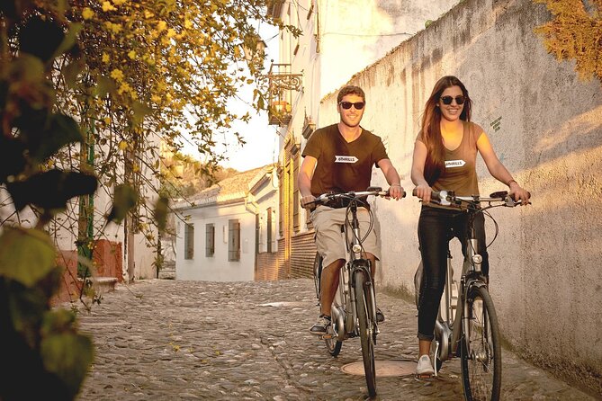 Private Electric Bike Tour with Play Granada - Fuente del Avellano and the Sacromonte view